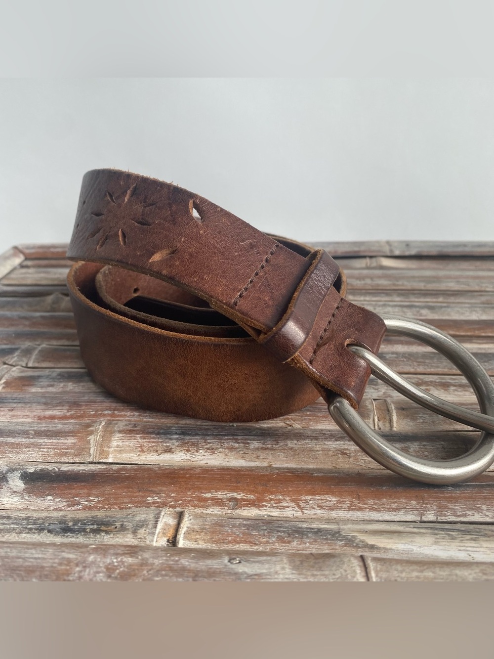 Vintage 90s Y2K Candie’s brown leather belt floral punch out boho western L